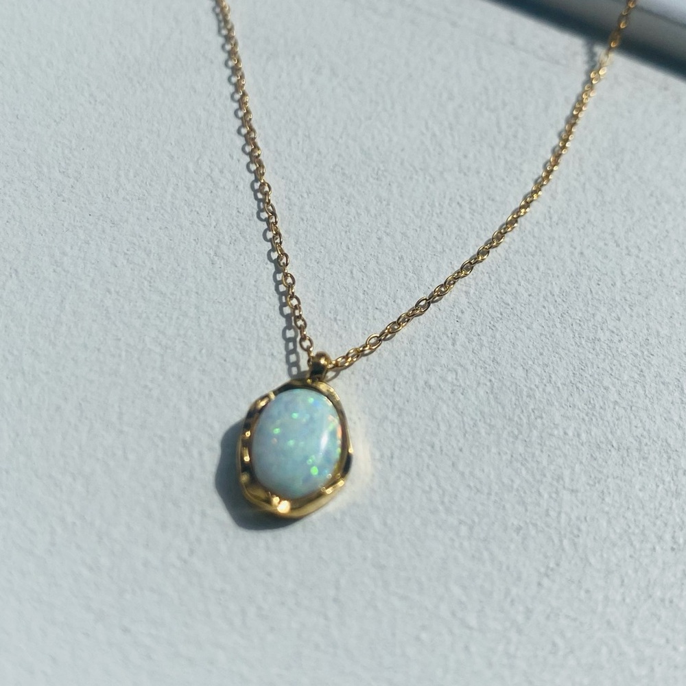 Vermeil Opal Necklace - Gold plated on stainless steel